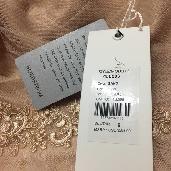 🆕 MONIQUE LHUILLIER BRIDESMAIDS – Brooks - Picture 7 of 8